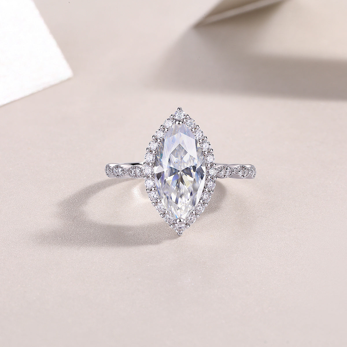 Starlight Craze – Platinum-Plated Moissanite Ring in S925 Sterling Silver with Luxurious Diamond Detail