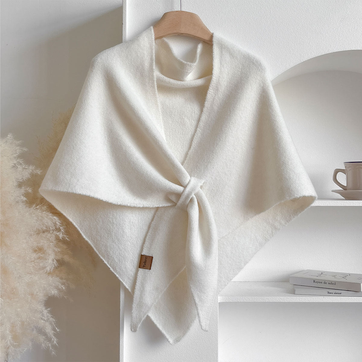 Women's Winter Knit Triangle Shawl – Soft & Stylish Korean Neck Wrap
