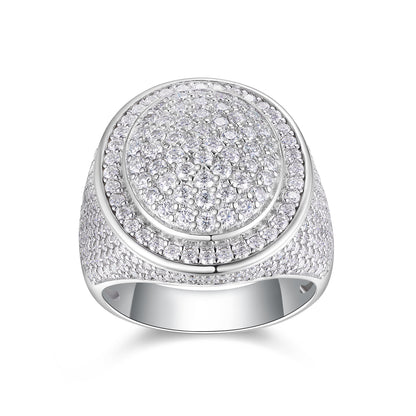 Detailed shot of S925 silver men’s ring with platinum plating